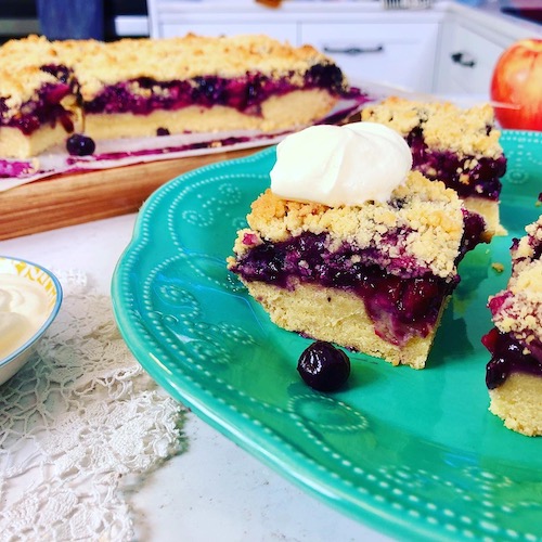 Apple Berry Squares – One Handed Baker